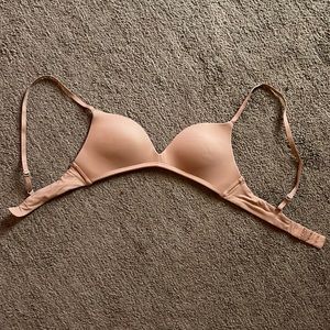 Nude Padded Hollister Gilly Hicks Bra